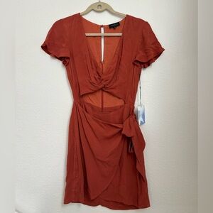NWT MAJORELLE Revolve XS Evelyn Mini Front Twist Cut Out Dress in Terracotta